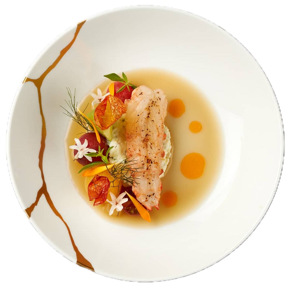 Plat gastronomique raffiné avec poisson grillé, légumes colorés et présentation artistique sur assiette blanche